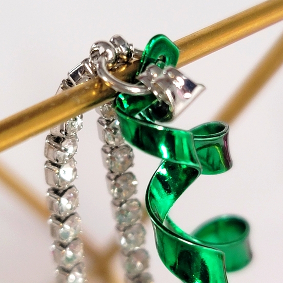 Betsy Johnson Convertable Pink Bows w/ rhinestone +green curls Christmas Holiday - Picture 4 of 8